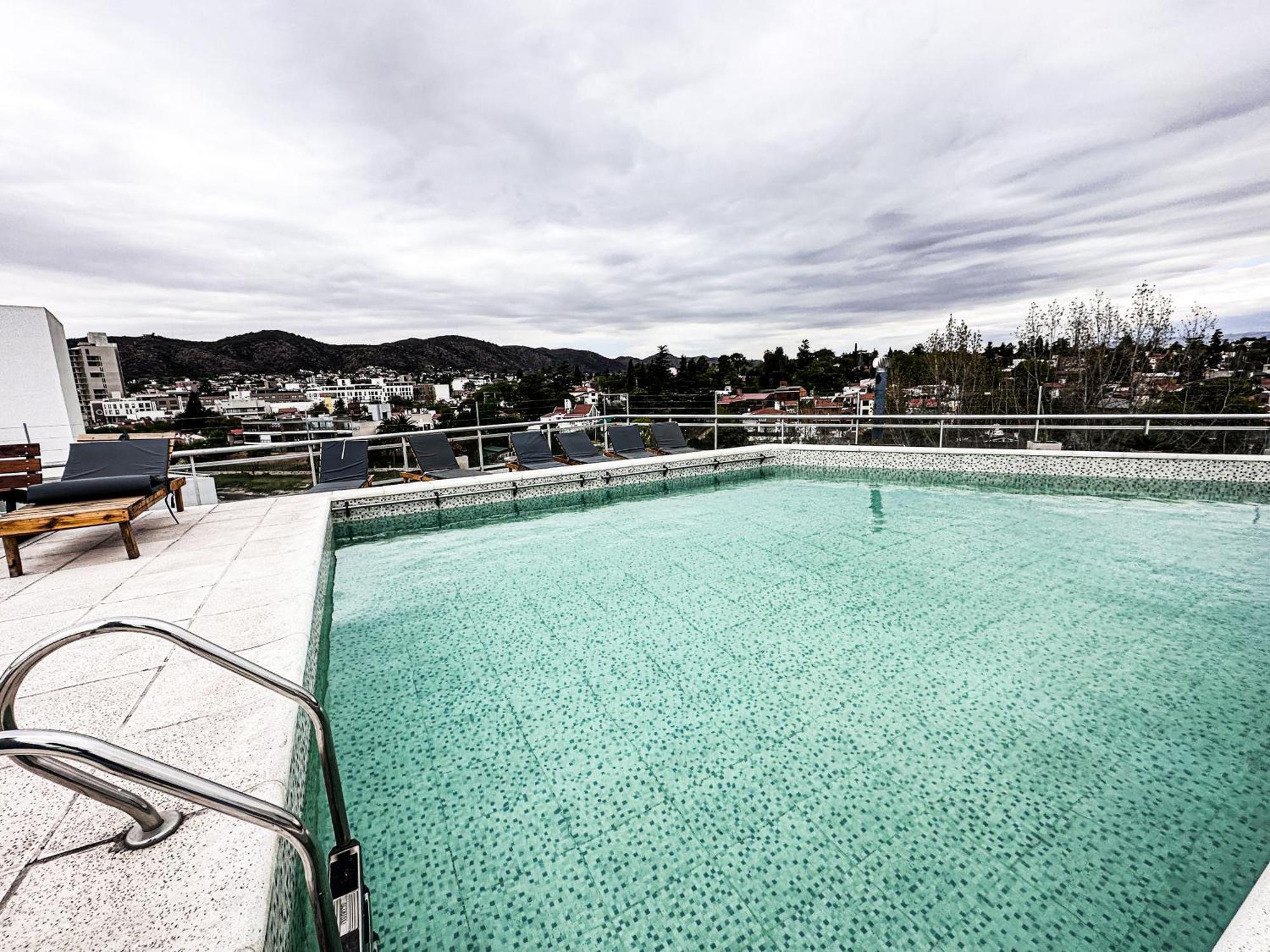 Golden Ross Hotel วิญาการ์ลอสปาซ ภายนอก รูปภาพ