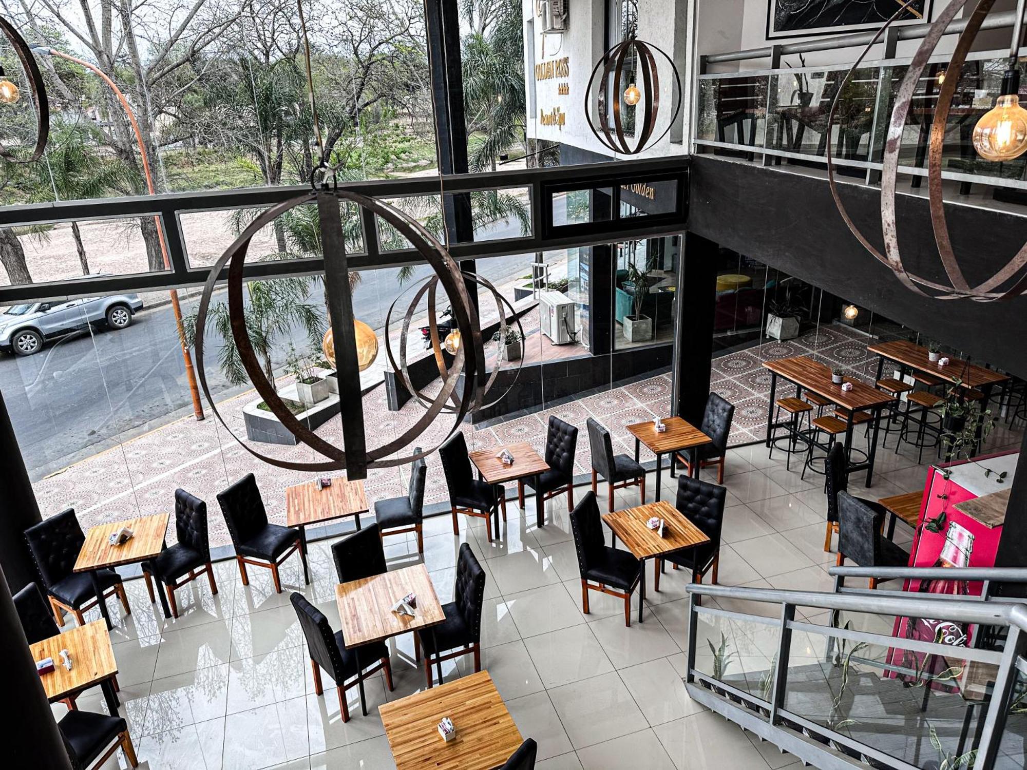 Golden Ross Hotel วิญาการ์ลอสปาซ ภายนอก รูปภาพ